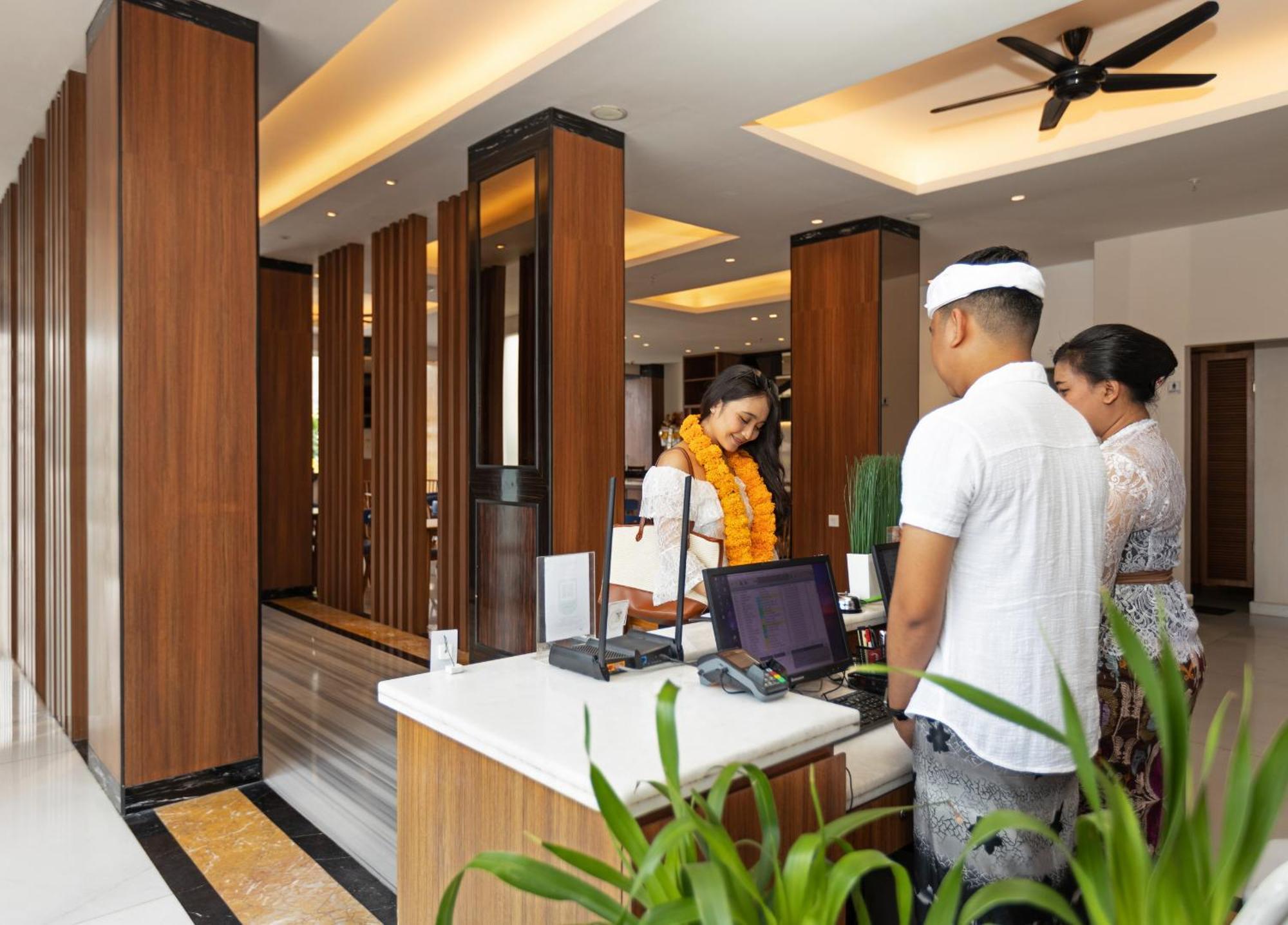 Boss Legian Hotel Powered By Archipelago 外观 照片